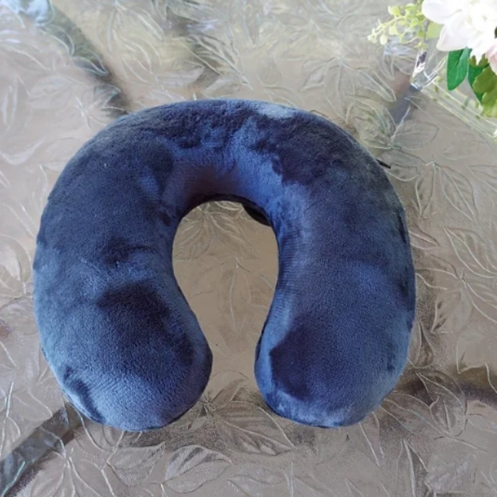 Travel pillow